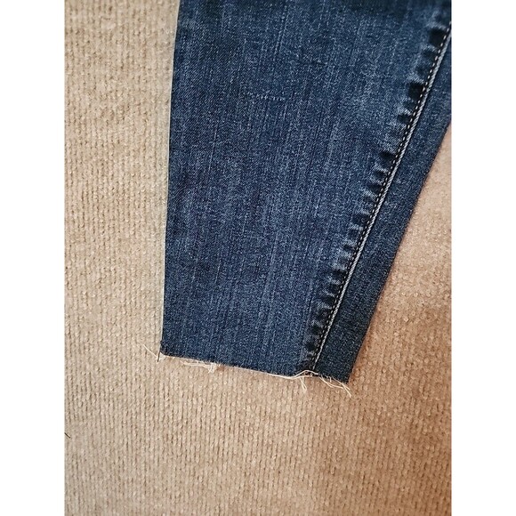 Gap Legging Skimmer Jeans Womens 4 27 Blue Distressed Raw Hem Stretch NEW - Picture 7 of 13